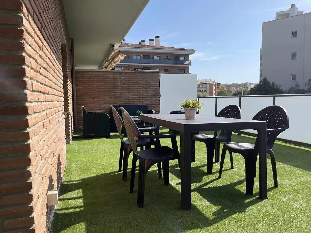 Solàrium con terraza a 5 minutos de la playa recientemente renovado Apartamento Girona