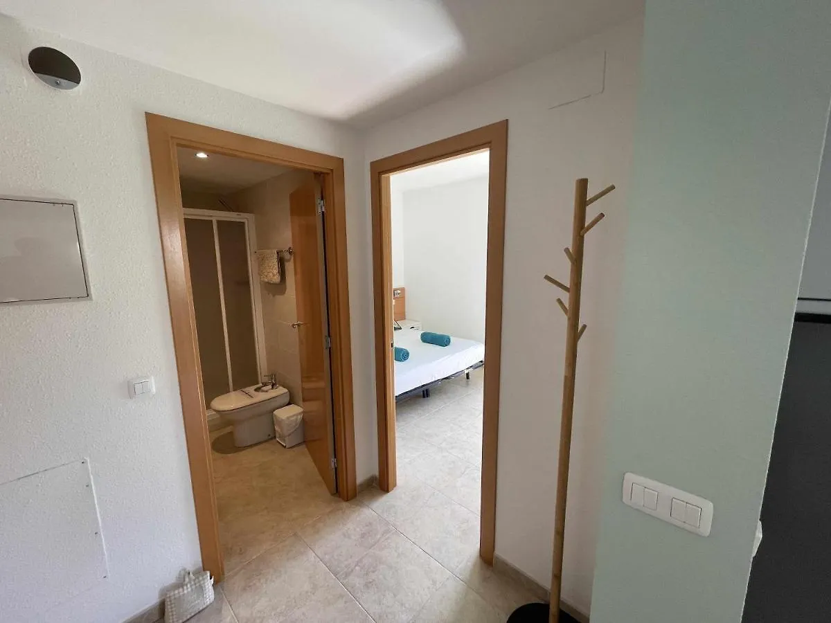 Solàrium con terraza a 5 minutos de la playa recientemente renovado Apartamento Girona