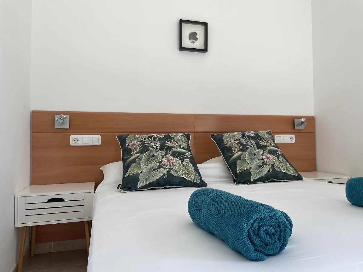 Apartamento Solàrium con terraza a 5 minutos de la playa recientemente renovado Gerona
