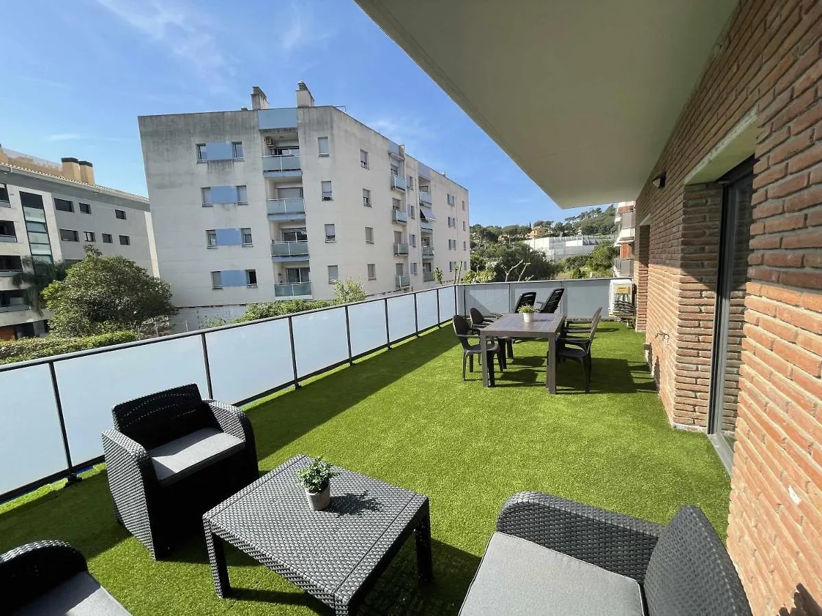Apartamento Solàrium con terraza a 5 minutos de la playa recientemente renovado Gerona